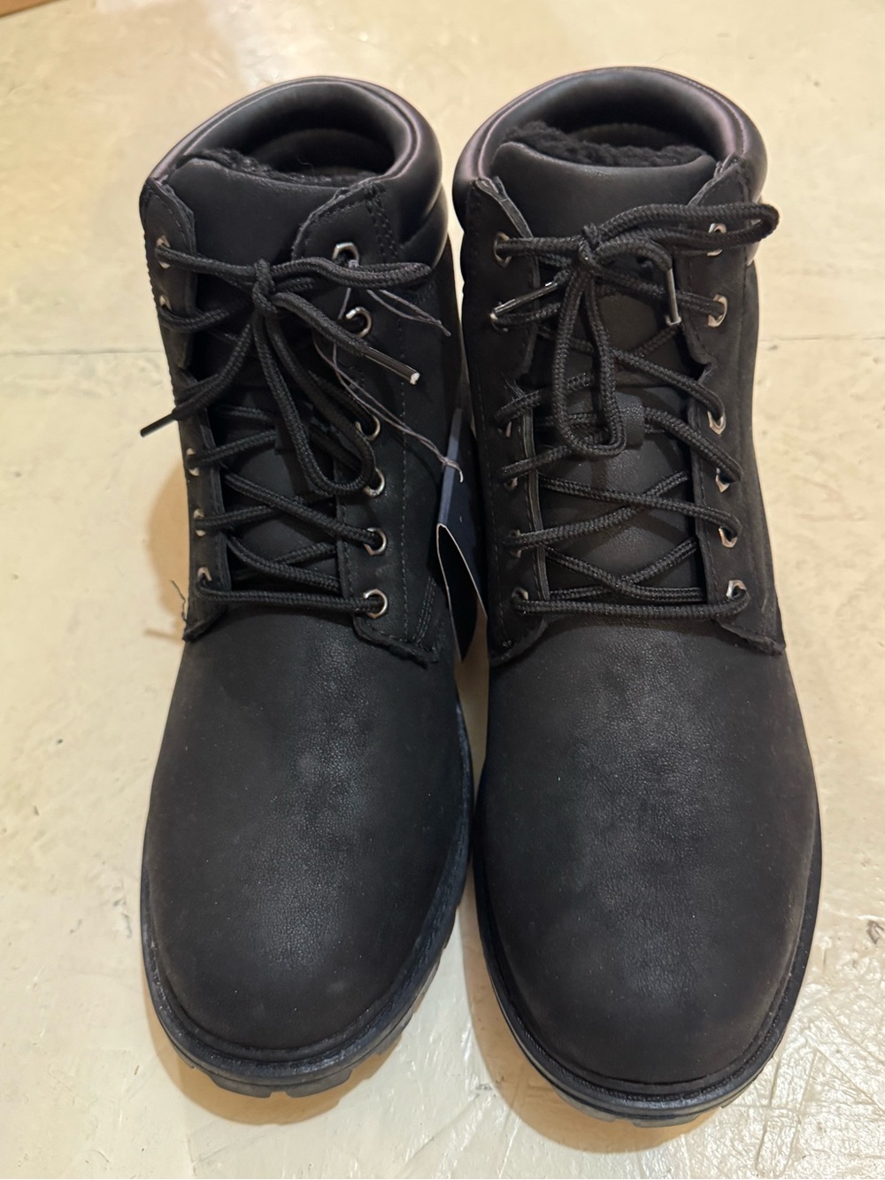 McKinley Men's Black Chukka Boots with Cushioned Collar New Size 10